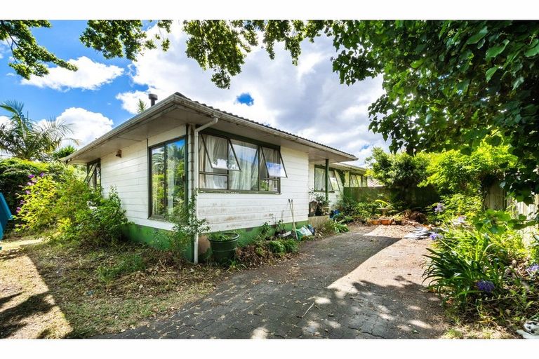 Photo of property in 2 Forest Hill Road, Henderson, Auckland, 0612