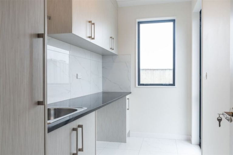 Photo of property in 116 Pohutukawa Parade, Riverhead, 0820