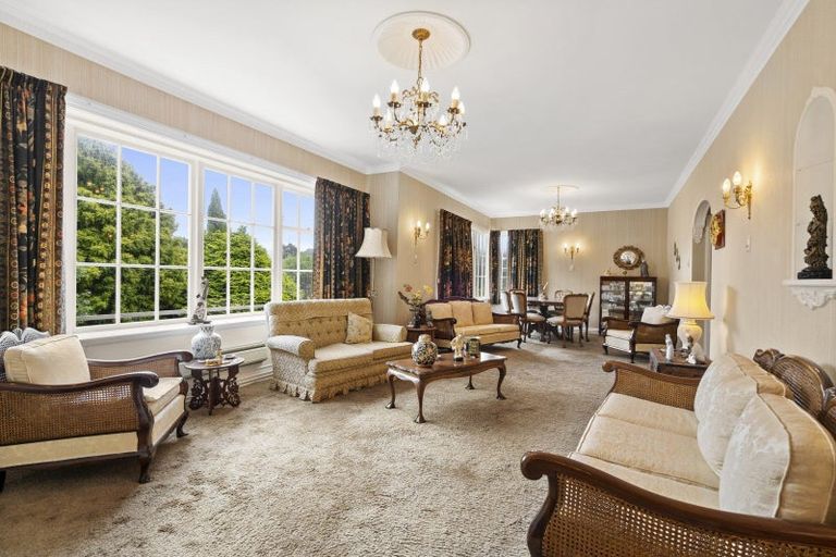 Photo of property in 37 Burrows Avenue, Karori, Wellington, 6012