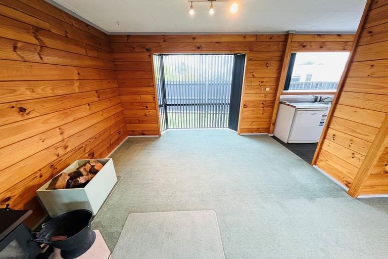 Photo of property in 2/25 Inwoods Road, Parklands, Christchurch, 8083