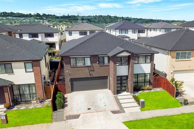 Photo of property in 15 Eastfield Avenue, Flat Bush, Auckland, 2019