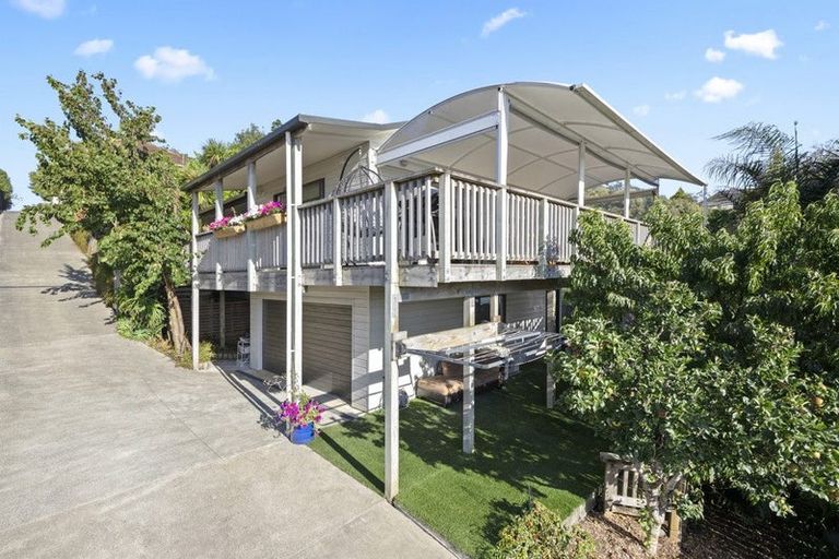 Photo of property in 8a Prospect Terrace, Pukekohe, 2120