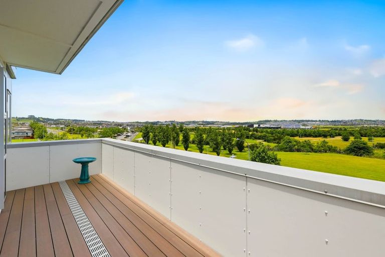 Photo of property in 15/63 Kestev Drive, Flat Bush, Auckland, 2016