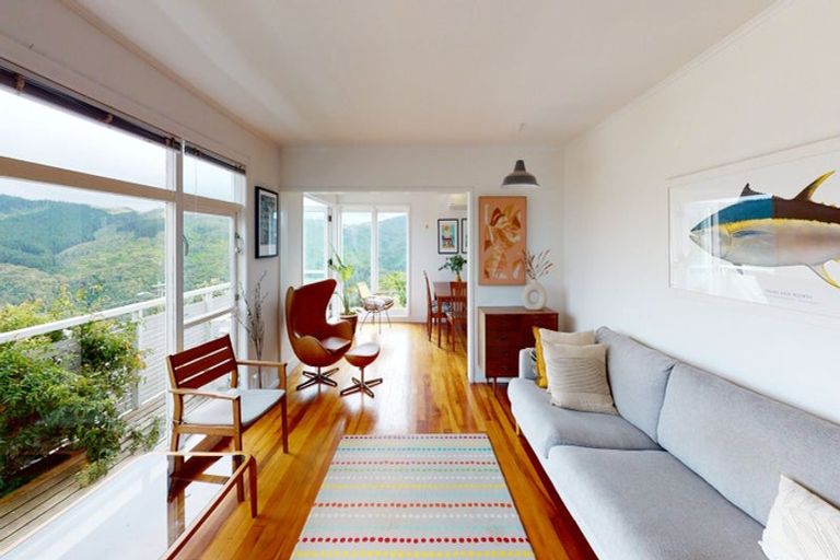 Photo of property in 1 Bedford Street, Northland, Wellington, 6012