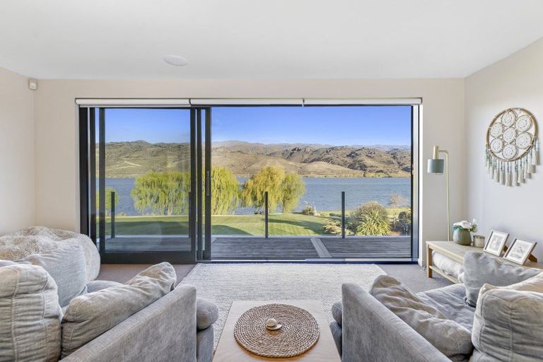 Photo of property in 12 De Bettencor Place, Mount Pisa, Cromwell, 9383