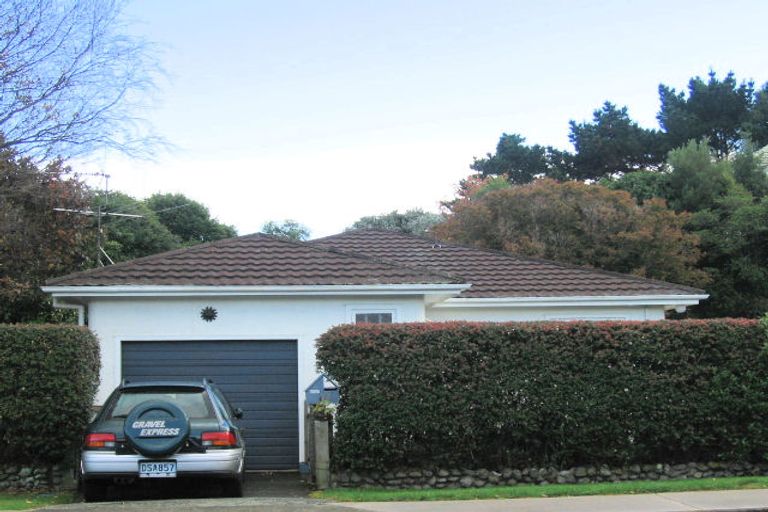 Photo of property in 73 Ocean Road, Paraparaumu Beach, Paraparaumu, 5032