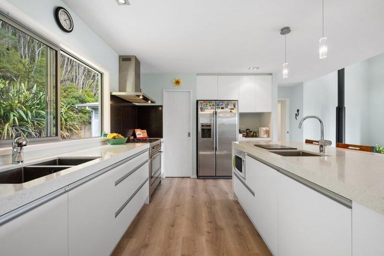 Photo of property in 1355 Old North Road, Helensville, 0875