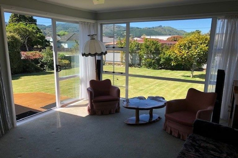 Photo of property in 25 Milton Street, Trentham, Upper Hutt, 5018