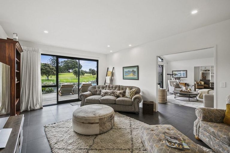Photo of property in 49b Links Drive, Waiwhakaiho, New Plymouth, 4312