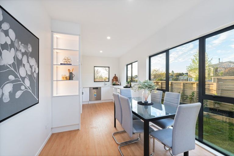 Photo of property in 23a West Harbour Drive, West Harbour, Auckland, 0618
