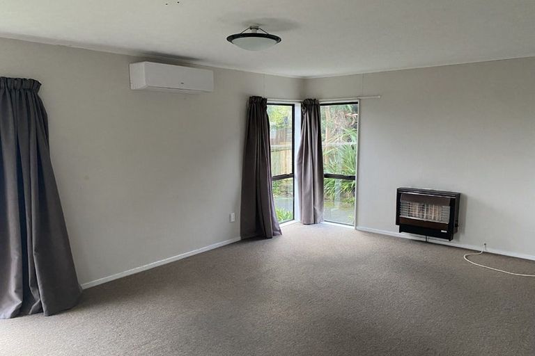 Photo of property in 92 Lord Street, Stokes Valley, Lower Hutt, 5019