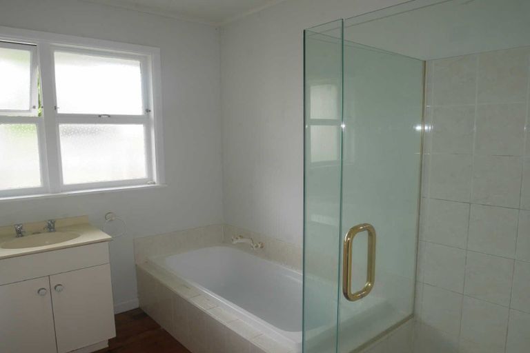 Photo of property in 69a Waimairi Road, Upper Riccarton, Christchurch, 8041