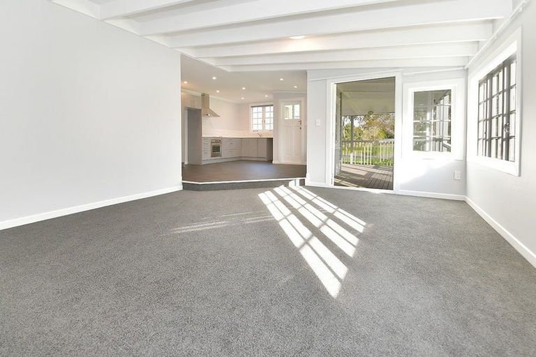Photo of property in 1 Mary Keane Lane, Parakai, 0830