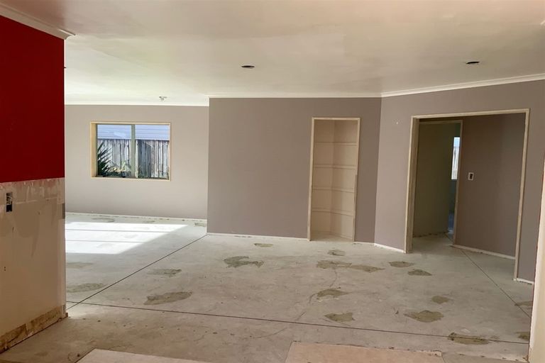 Photo of property in 8 Pono Place, Waiuku, 2123