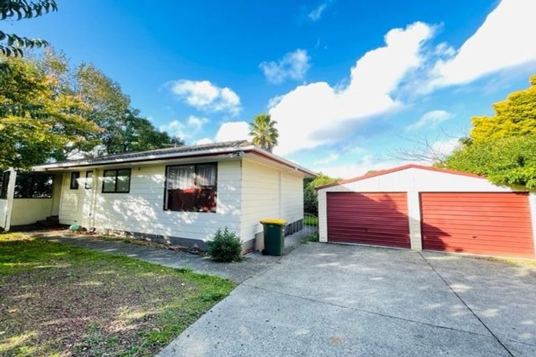 Photo of property in 96 Kayes Road, Pukekohe, 2120