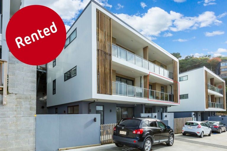 Photo of property in 65u4 Tiketike Way, Brooklyn, Wellington, 6021