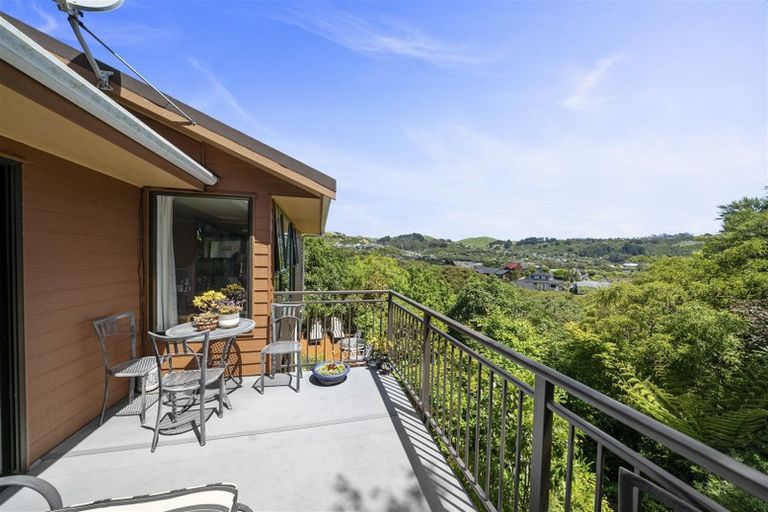 Photo of property in 38 James Cook Drive, Whitby, Porirua, 5024