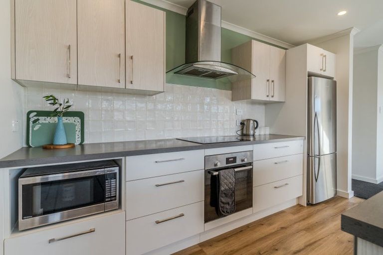 Photo of property in 6 Nore Street, Waihola, Milton, 9073