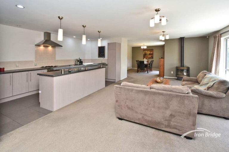 Photo of property in 40 Limes Avenue, Parklands, Christchurch, 8083