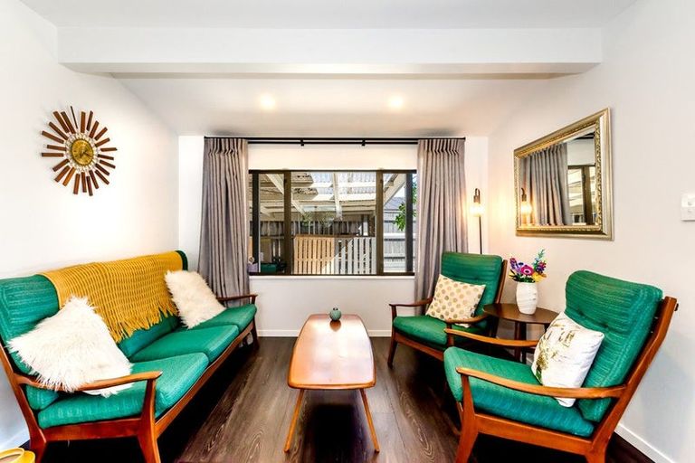 Photo of property in 36 Hollis Road, Paraparaumu Beach, Paraparaumu, 5032