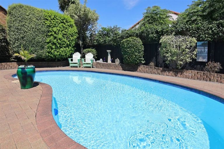 Photo of property in 3 Pippen Court, Henderson, Auckland, 0612