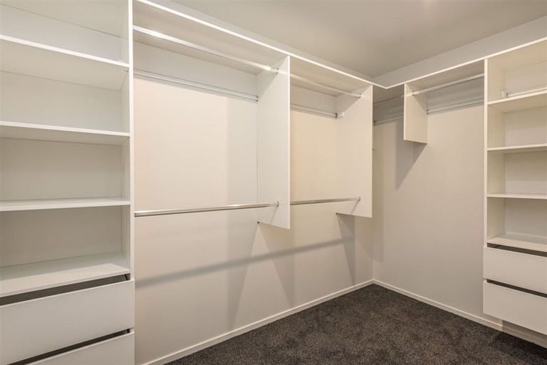 Photo of property in 1/117 Hills Road, Edgeware, Christchurch, 8013