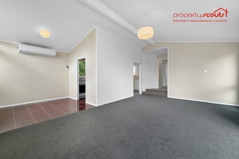 Photo of property in 5 Simpson Road, Ranui, Auckland, 0612