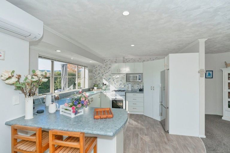 Photo of property in 9 Garth Road, Levin, 5571