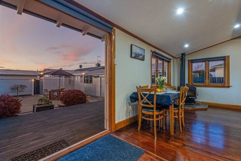 Photo of property in 143 Featherston Street, Palmerston North, 4410