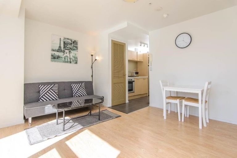 Photo of property in 8 White Road, Manurewa, Auckland, 2102