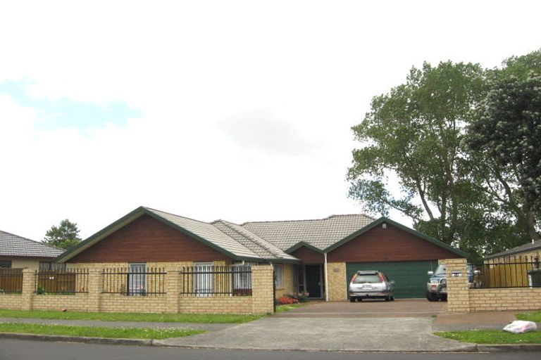 Photo of property in 11 Longford Park Drive, Takanini, 2112