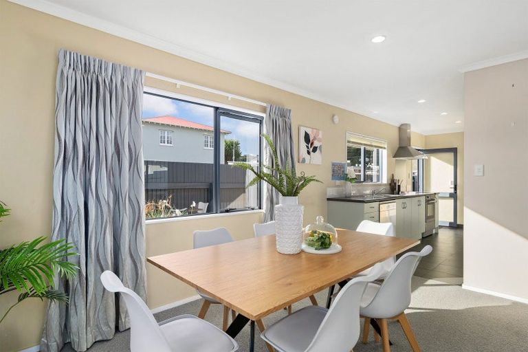 Photo of property in 4a Fairfield Avenue, Fairfield, Lower Hutt, 5011