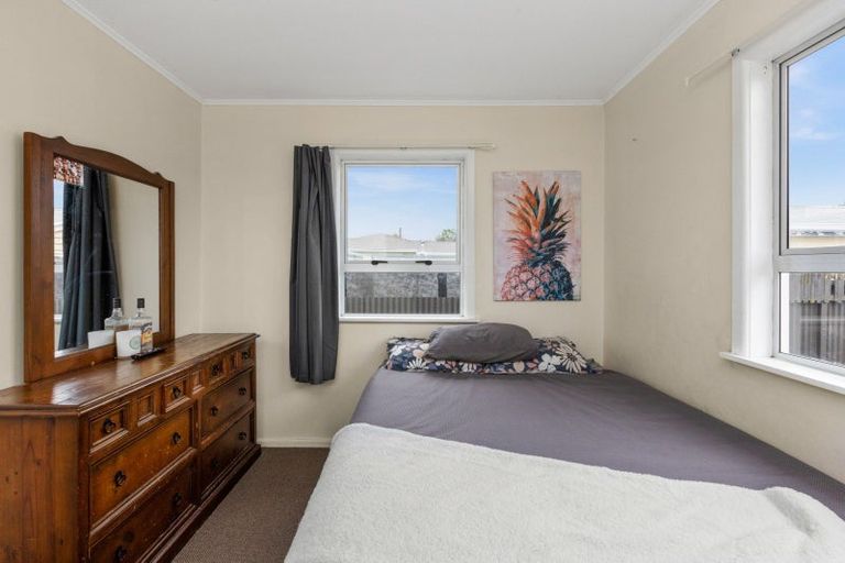 Photo of property in 27 Richmond Street, Maraenui, Napier, 4110