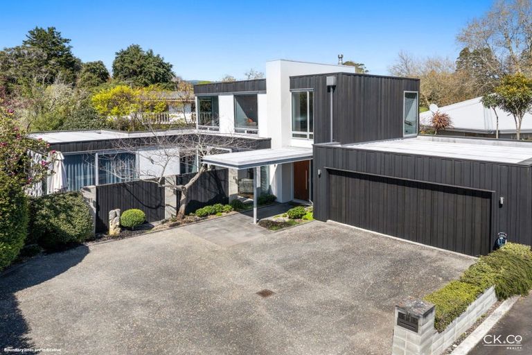 Photo of property in 11 Parkwood Grove, Trentham, Upper Hutt, 5018