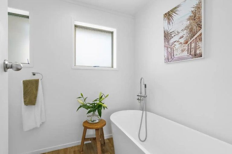 Photo of property in 38 Richmond Street, Cambridge, 3434