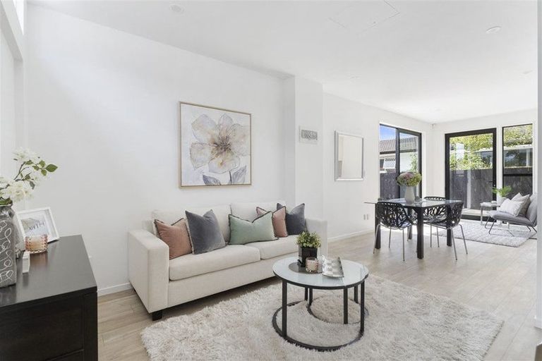 Photo of property in 40e Kenderdine Road, Papatoetoe, Auckland, 2025