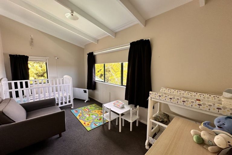 Photo of property in 10 Pae Moana Place, Stanmore Bay, Whangaparaoa, 0932