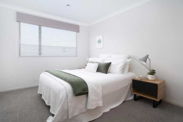 Photo of property in 121 Westchester Drive, Churton Park, Wellington, 6037