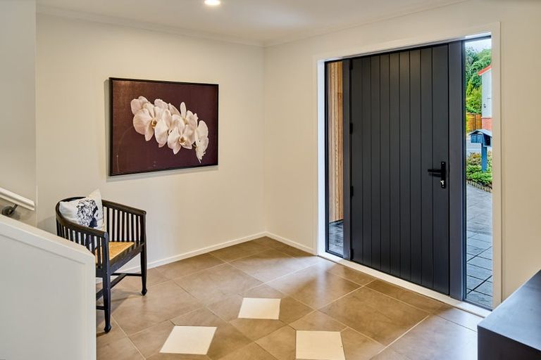 Photo of property in 32 Amesbury Drive, Churton Park, Wellington, 6037