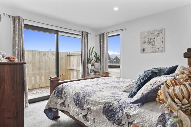 Photo of property in 12 Guthrie Street, Lake Hawea, 9382