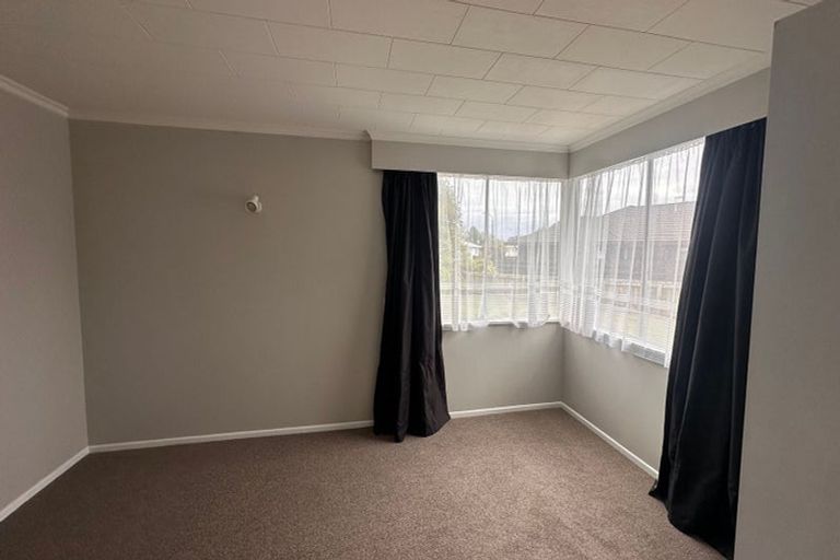 Photo of property in 20 Edwards Place, Terrace End, Palmerston North, 4410