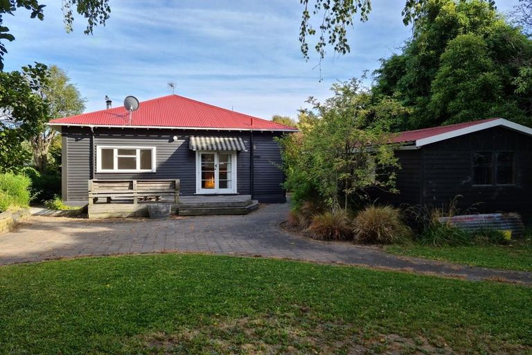 Photo of property in 8 Redruth Avenue, Spreydon, Christchurch, 8024