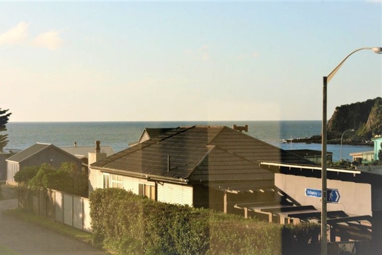 Photo of property in 25a-d Tireti Road, Titahi Bay, Porirua, 5022