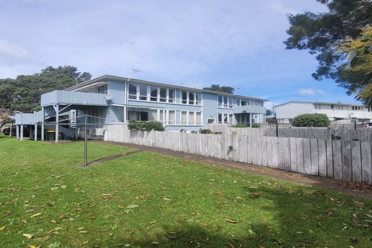 Photo of property in 19 Cook Street, Marfell, New Plymouth, 4310