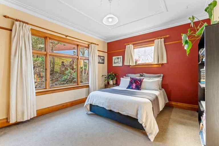 Photo of property in 127 Forfar Street, Clyde Hill, Dunedin, 9011