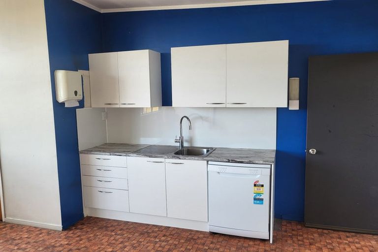 Photo of property in 11 Herekino Street, Westgate, Auckland, 0814