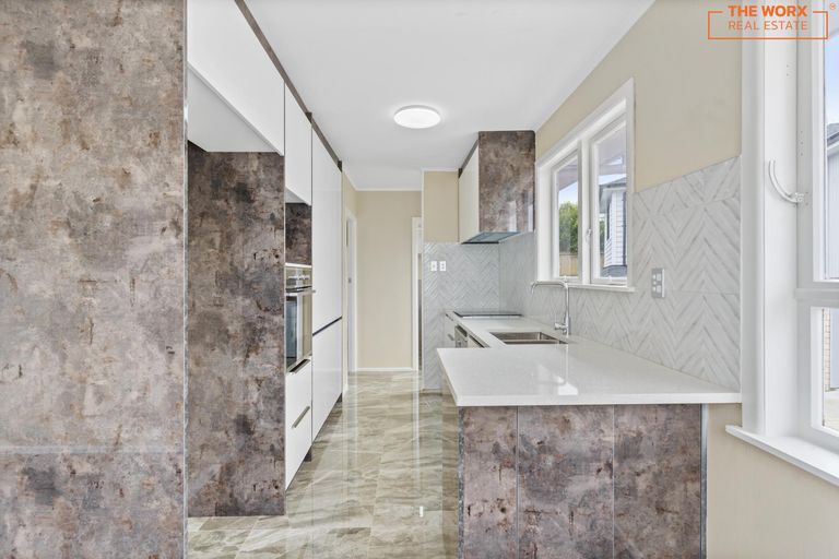 Photo of property in 29c Dreadon Road, Manurewa, Auckland, 2102