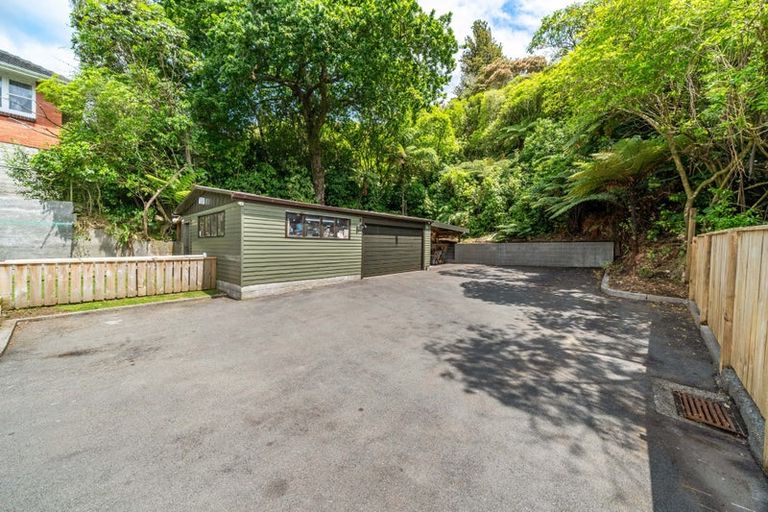 Photo of property in 16 Jocelyn Crescent, Pinehaven, Upper Hutt, 5019