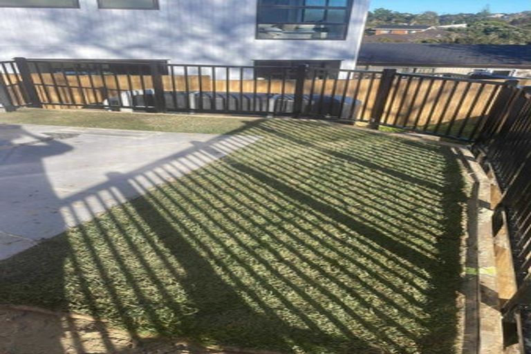 Photo of property in 7a Camrose Place, Glenfield, Auckland, 0629