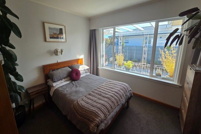 Photo of property in 33 Toorak Avenue, Avonhead, Christchurch, 8042